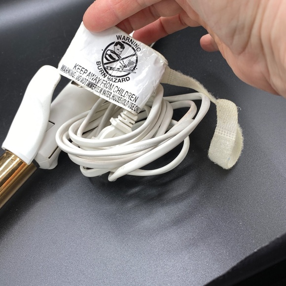 Kristin Ess 1" Curling Iron. Digital, 4 temps, auto. White, Gold. Pre-loved. - Picture 4 of 6